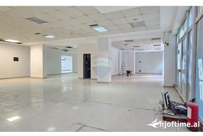 Ambient biznesi me qera 1+1 ne Tirane - 3,200 Euro