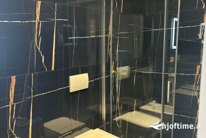 Shtepi ne shitje Apartament ne Vlore, Garsoniere, Mobilimi E mobiluar, Pagesa 73,000  Euro.