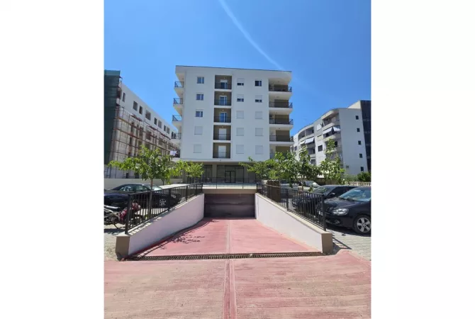 Business Property in Sale 1+1 in Durres - 250,000 Euro