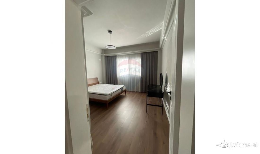 Shtepi me qera Apartament ne Tirane, 2+1, Mobilimi E mobiluar, Pagesa 500  Euro.