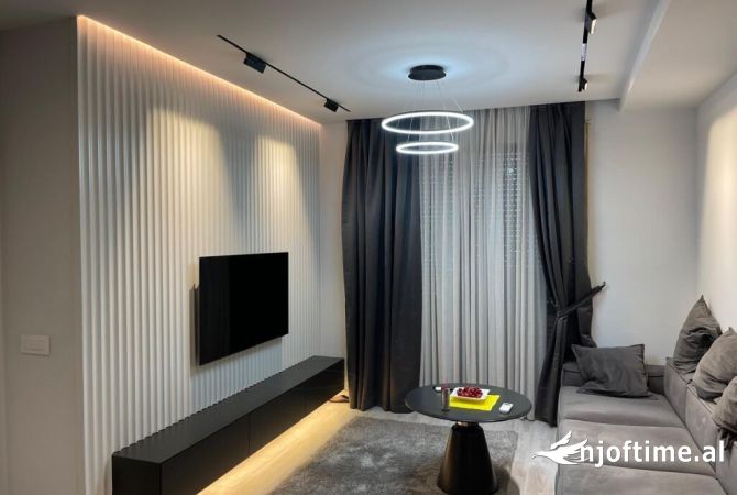 Shtepi me qera 2+1 ne Tirane - 700 Euro