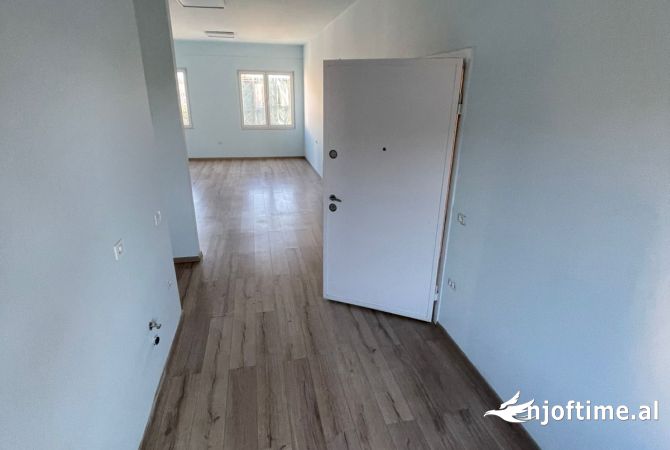 Shtepi ne shitje 2+1 ne Tirane - 260,000 Euro