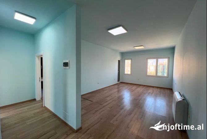 Shtepi ne shitje 2+1 ne Tirane - 260,000 Euro