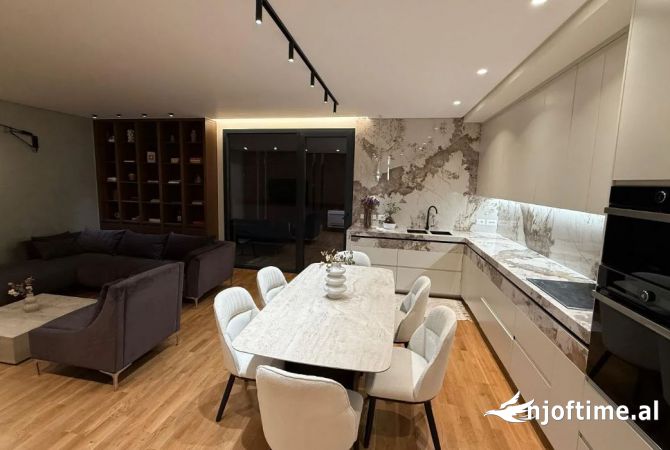 Shtepi ne shitje 3+1 ne Tirane - 416,000 Euro
