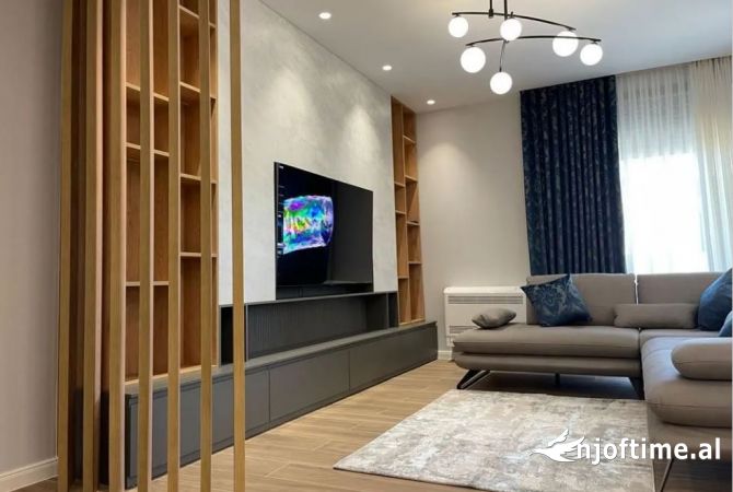 Shtepi me qera 2+1 ne Tirane - 1,500 Euro