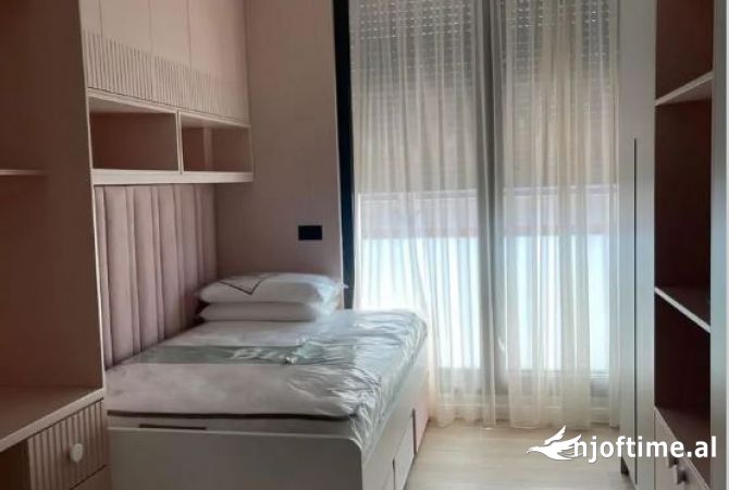 Shtepi me qera Apartament ne Tirane, 2+1, Mobilimi E mobiluar, Pagesa 1,500  Euro.