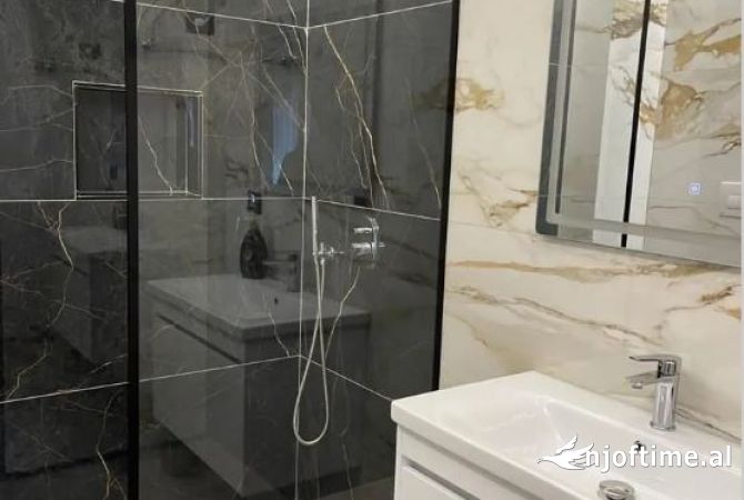 Shtepi me qera Apartament ne Tirane, 2+1, Mobilimi E mobiluar, Pagesa 1,500  Euro.