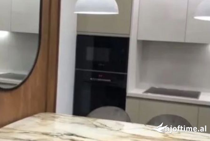 Shtepi me qera Apartament ne Tirane, 1+1, Mobilimi E mobiluar, Pagesa 800  Euro.