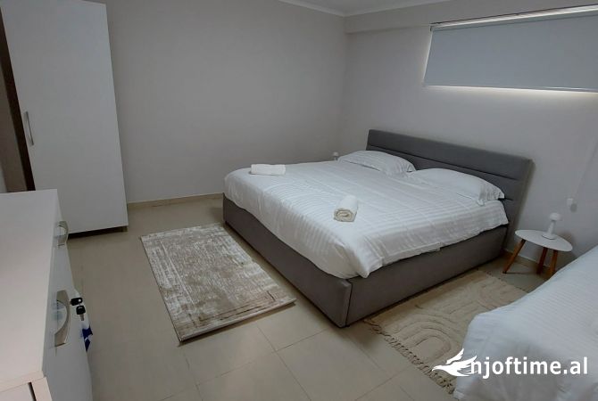 Shtepi me qera 1+1 ne Tirane - 45,000 Leke