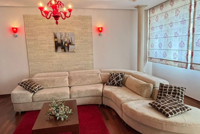 Shtepi me qera 2+1 ne Tirane - 1,200 Euro