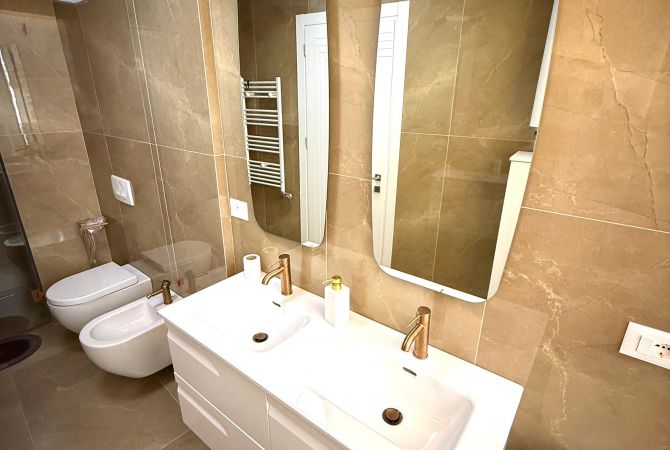 Apartment for sale in Tirana 4+1, Furnished