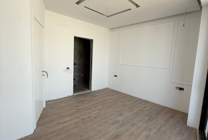Shtepi ne shitje Apartament ne Tirane, 3+1, Mobilimi Bosh, pa mobiluar, Pagesa 320,000  Euro.