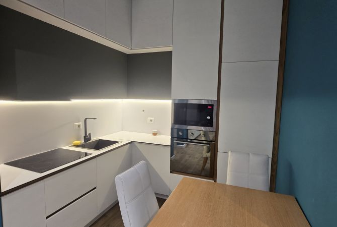 Shtepi me qera Apartament ne Tirane, 1+1, Mobilimi E mobiluar, Pagesa 800  Euro.