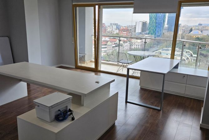 Ambient biznesi me qera 3+1 ne Tirane - 3,000 Euro