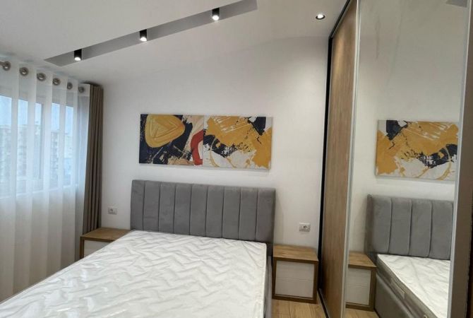 Shtepi ne shitje Apartament ne Tirane, 1+1, Mobilimi E mobiluar, Pagesa 92,999  Euro.