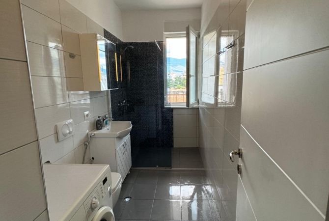 Shtepi me qera Apartament ne Tirane, 2+1, Mobilimi E mobiluar, Pagesa 751  Euro.