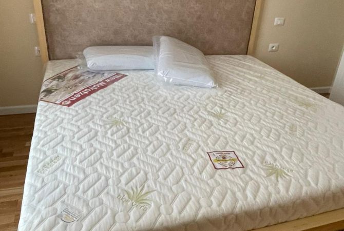 Shtepi ne shitje Vila Luksoze ne Durres, 3+1, Mobilimi E mobiluar, Pagesa 450,001  Euro.