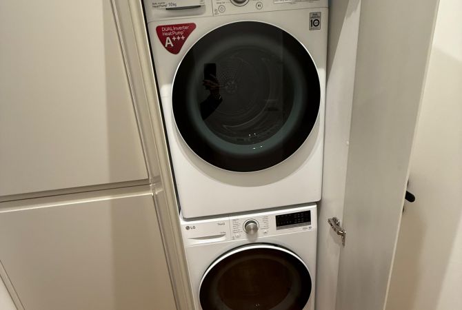 Shtepi me qera Apartament ne Tirane, 3+1, Mobilimi E mobiluar, Pagesa 2,000  Euro.