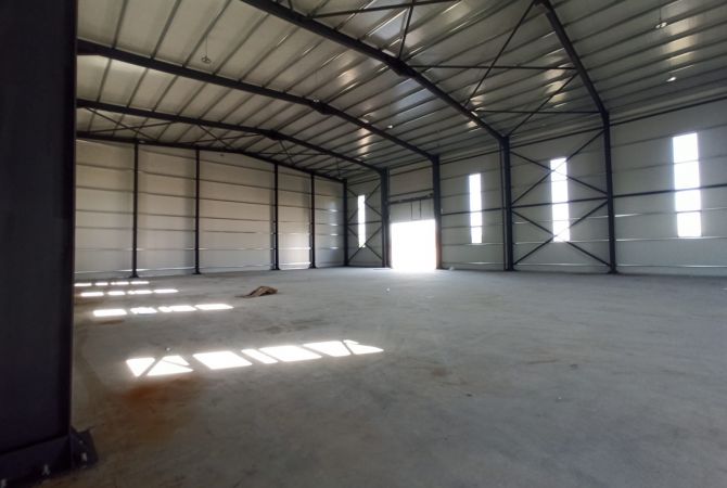 Ambient biznesi me qera 4+1 ne Tirane - 5,000 Euro