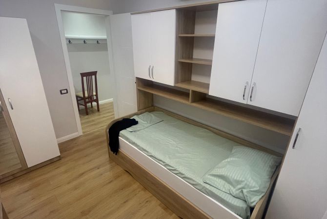 Shtepi me qera Apartament ne Tirane, 2+1, Mobilimi E mobiluar, Pagesa 850  Euro.