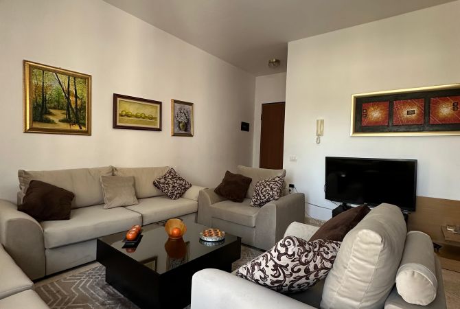 Shtepi me qera 1+1 ne Tirane - 550 Euro