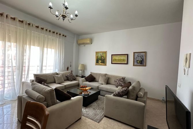 Shtepi me qera 1+1 ne Tirane - 550 Euro