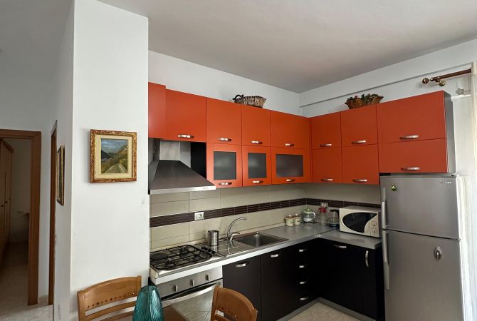 Shtepi me qera Apartament ne Tirane, 1+1, Mobilimi E mobiluar, Pagesa 550  Euro.