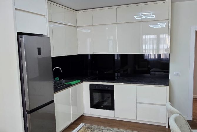 Shtepi me qera 2+1 ne Tirane - 750 Euro