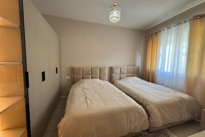 Shtepi me qera Apartament ne Tirane, 2+1, Mobilimi E mobiluar, Pagesa 701  Euro.