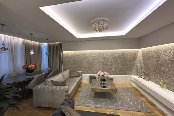 Shtepi me qera 3+1 ne Tirane - 1,800 Euro