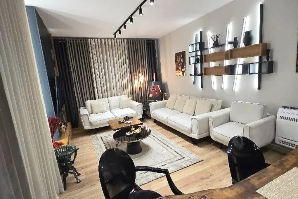 Casa in affitto 2+1 a Tirana - 110,000 Leke