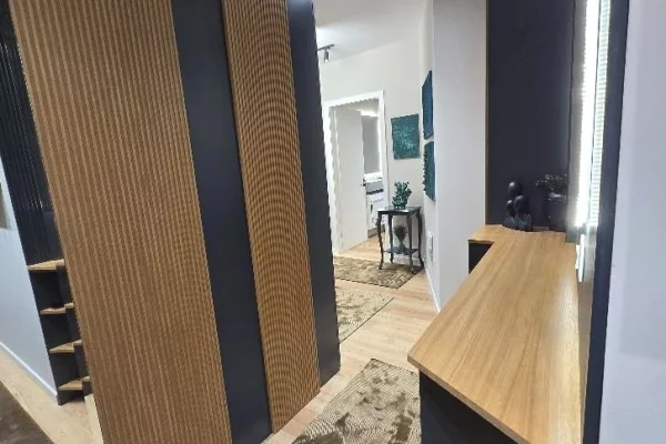 Shtepi me qera Apartament ne Tirane, 2+1, Mobilimi E mobiluar, Pagesa 110,000  Leke.