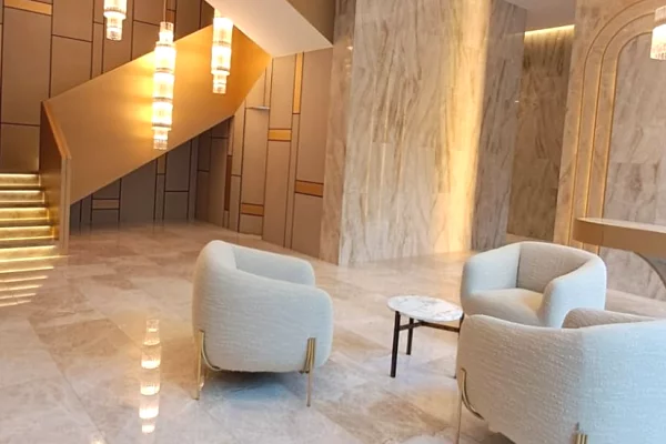 Ambient biznesi me qera 3+1 ne Tirane - 9,260 Euro