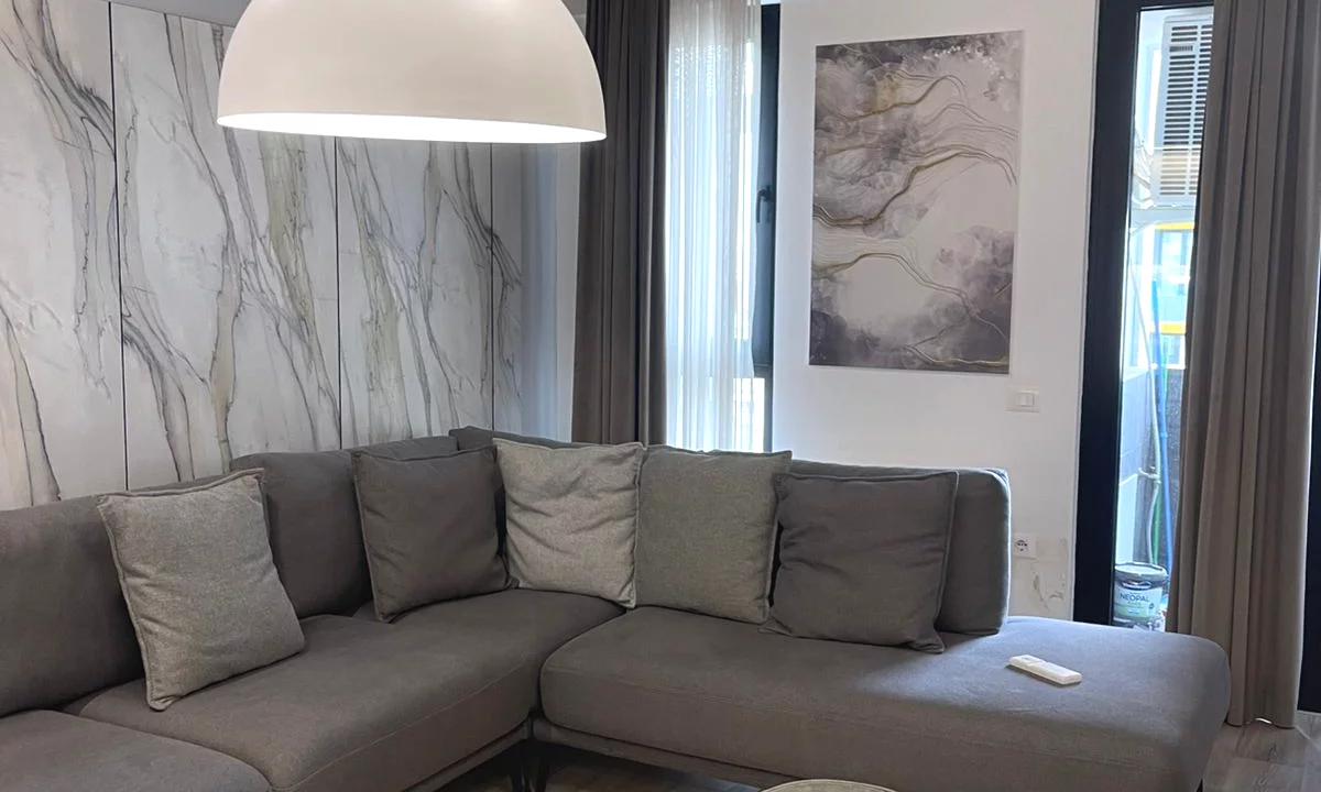 Appartamento in affitto a Tirana 1+1, Arredato