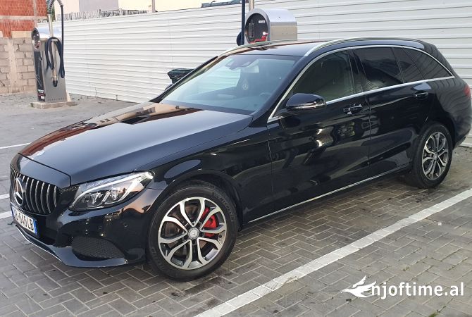Makina ne shitje  ne Tirane - 19,500 Euro