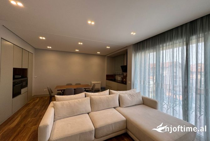 Shtepi me qera 2+1 ne Tirane - 1,200 Euro