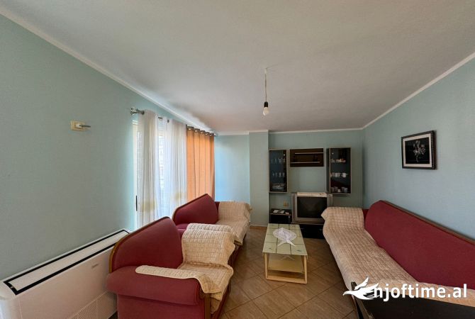 Shtepi me qera 2+1 ne Tirane - 550 Euro
