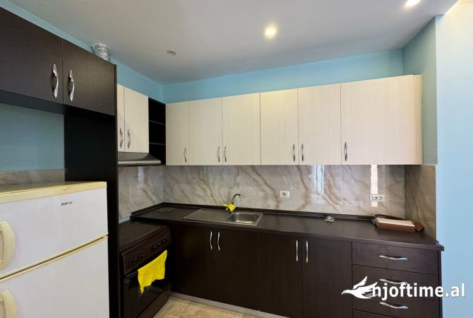 Shtepi me qera 2+1 ne Tirane - 550 Euro