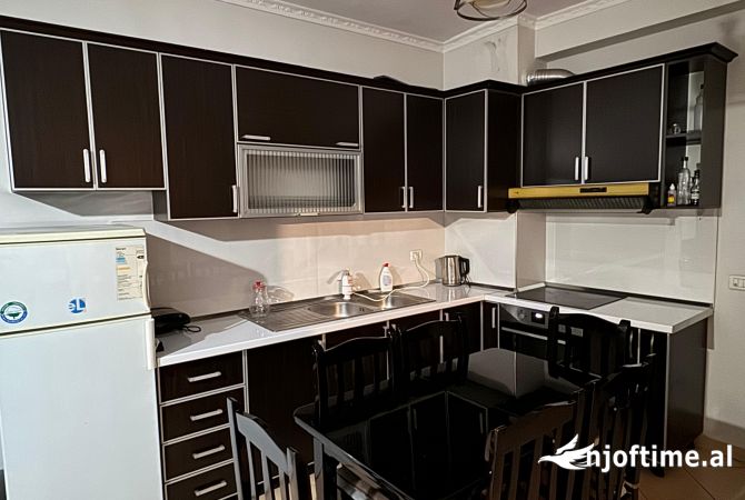 Shtepi me qera 1+1 ne Tirane - 400 Euro