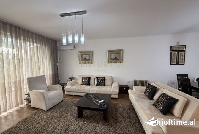 Shtepi me qera 2+1 ne Tirane - 650 Euro