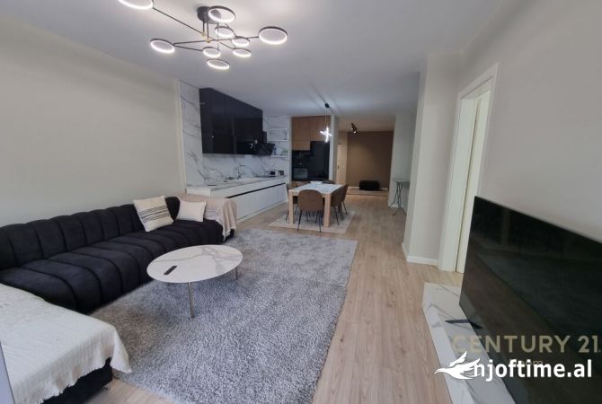 Shtepi ne shitje 2+1 ne Tirane - 180,000 Euro