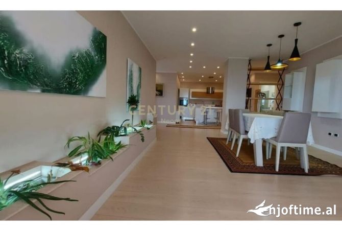 Shtepi me qera Apartament ne Tirane, 2+1, Mobilimi E mobiluar, Pagesa 1,700  Euro.