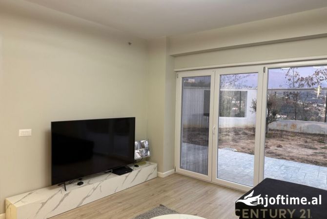 Shtepi ne shitje 2+1 ne Tirane - 180,000 Euro