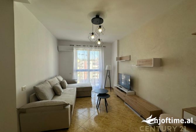 Shtepi me qera 1+1 ne Tirane - 450 Euro