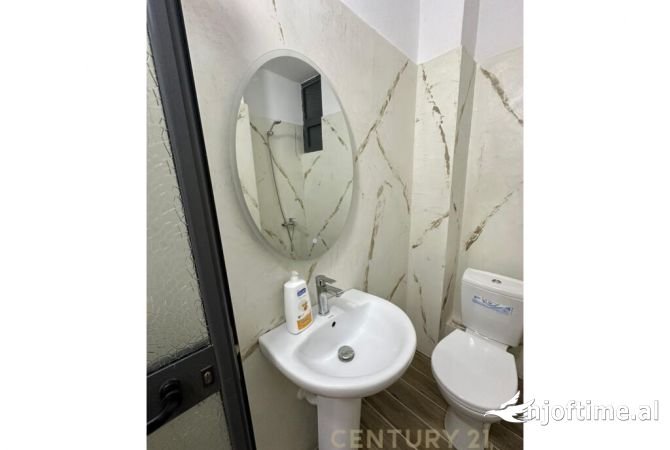 Shtepi me qera 1+1 ne Tirane - 450 Euro