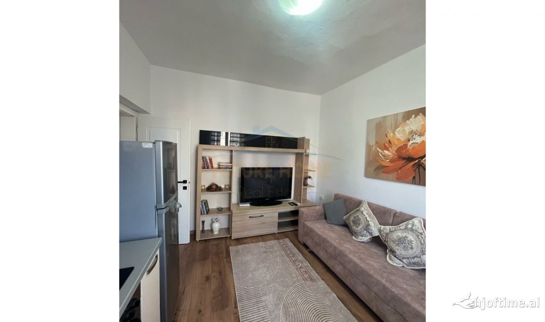 Shtepi me qera Apartament ne Tirane, 2+1, Mobilimi E mobiluar, Pagesa 600  Euro.