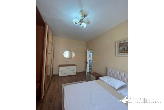 Shtepi me qera Apartament ne Tirane, 2+1, Mobilimi E mobiluar, Pagesa 600  Euro.