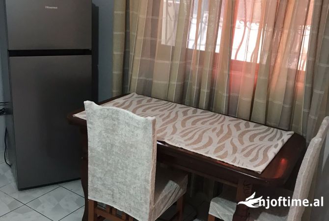 Shtepi me qera 1+1 ne Tirane - 35,000 Leke