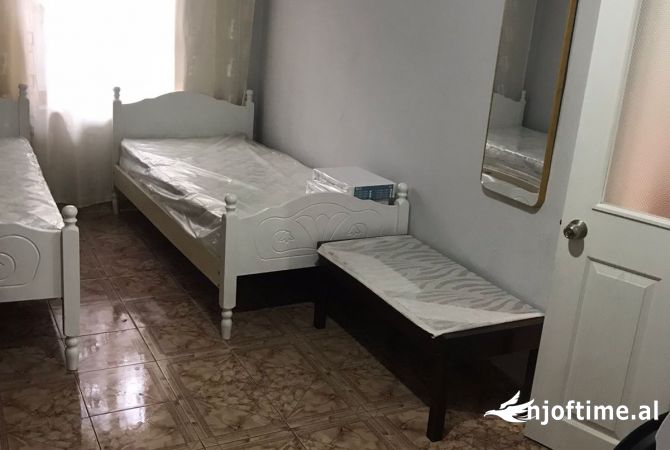 Shtepi me qera 1+1 ne Tirane - 35,000 Leke