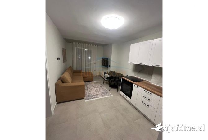 Shtepi me qera Apartament ne Tirane, 2+1, Mobilimi E mobiluar, Pagesa 400  Euro.